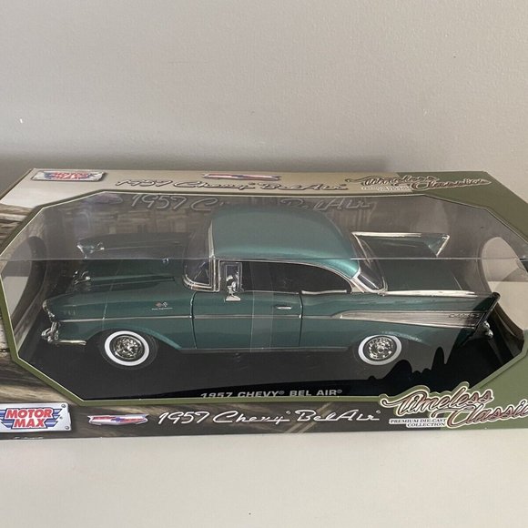 Motor Max 1:18 Diecast 1957 Chevy Bel Air Timeless Classics-NEW IN BOX - Picture 1 of 9